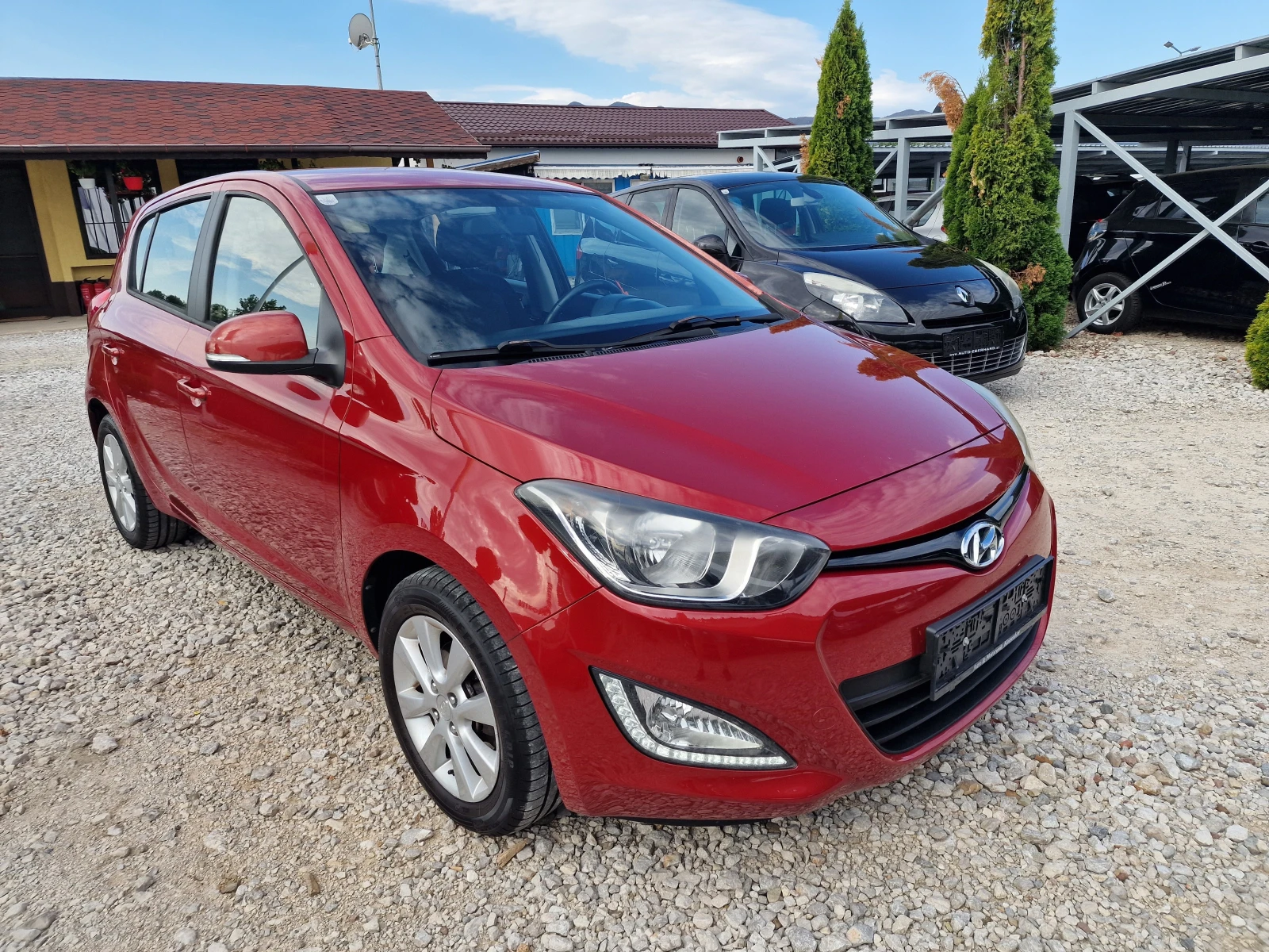 Hyundai I20 1.2 КЛИМАТИК РЕАЛНИ КИЛОМЕТРИ - изображение 4