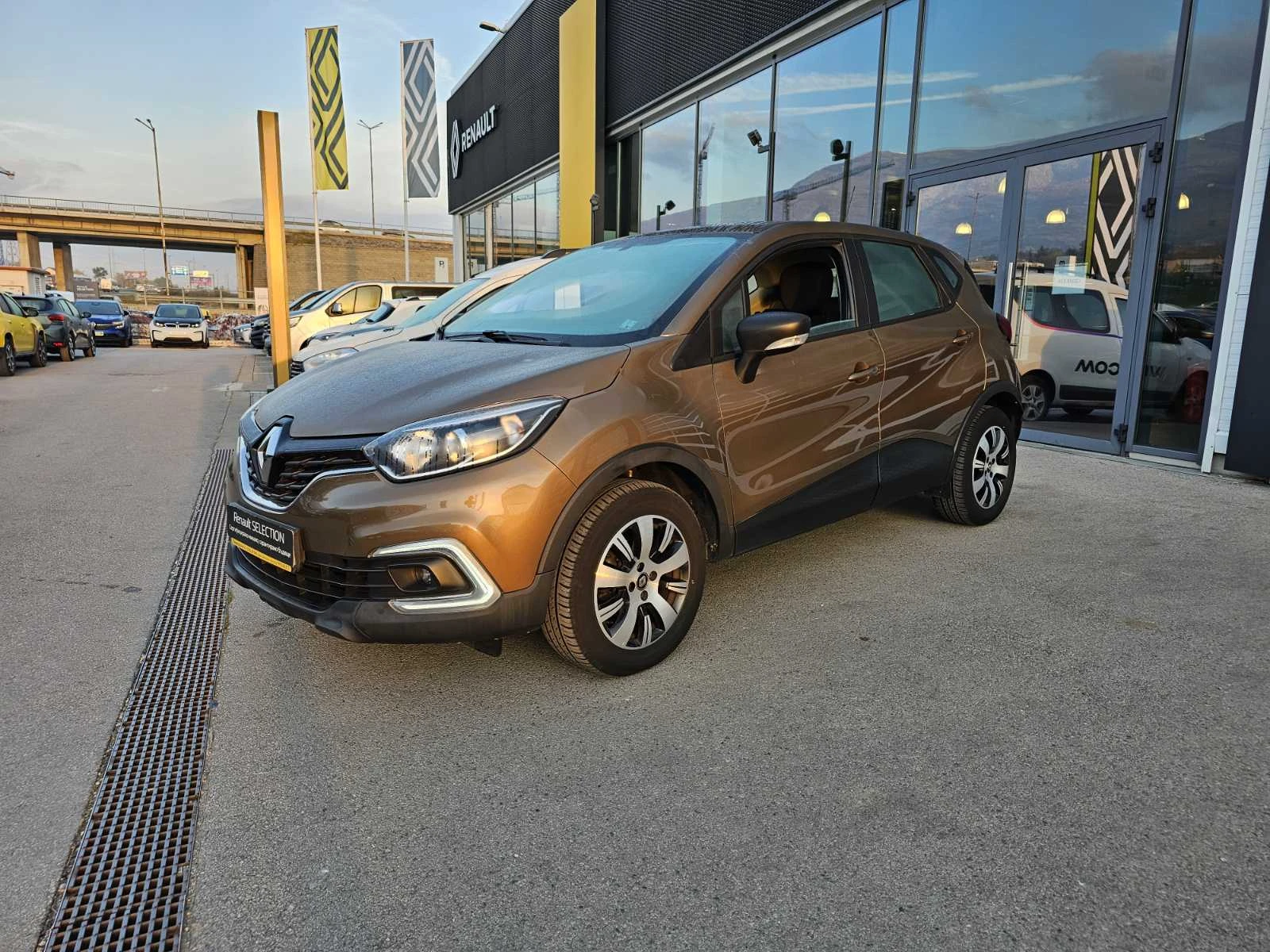 Renault Captur 0.9 Tce 90 к.с. бензин - [1] 