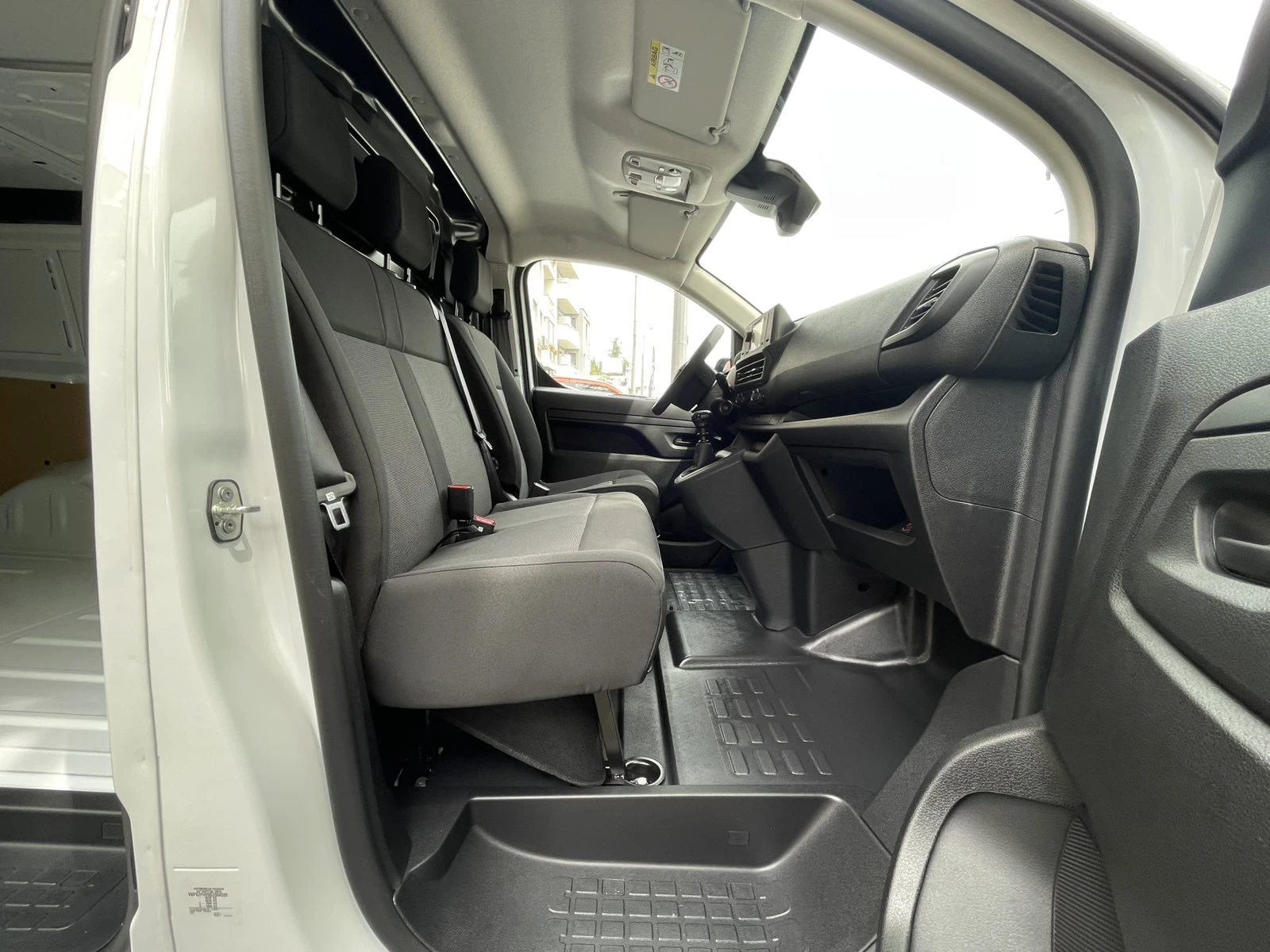 Fiat Scudo VAN L3 1.5 BlueHDI -120 MT6 5г/200000км-ПРОМО ЦЕНА - изображение 9