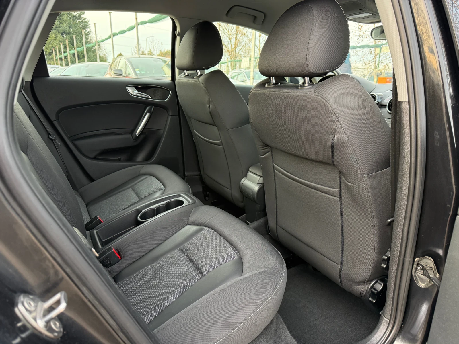 Audi A1 SPORTBACK 1.6TDI XENON NAVI | Mobile.bg � ����������� 12