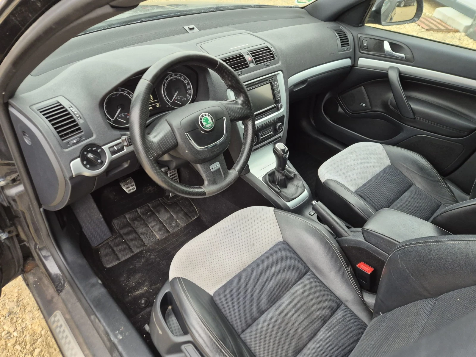 Skoda Octavia VRS 2.0TDI EURO 5 - изображение 8