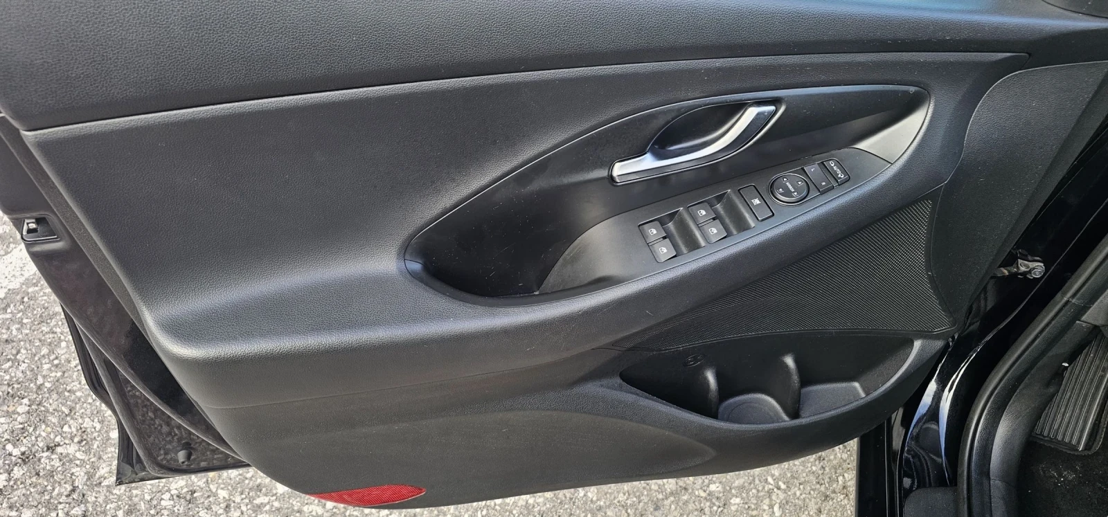 Hyundai I30 1.6CRDI ������ �������  | Mobile.bg � ����������� 8