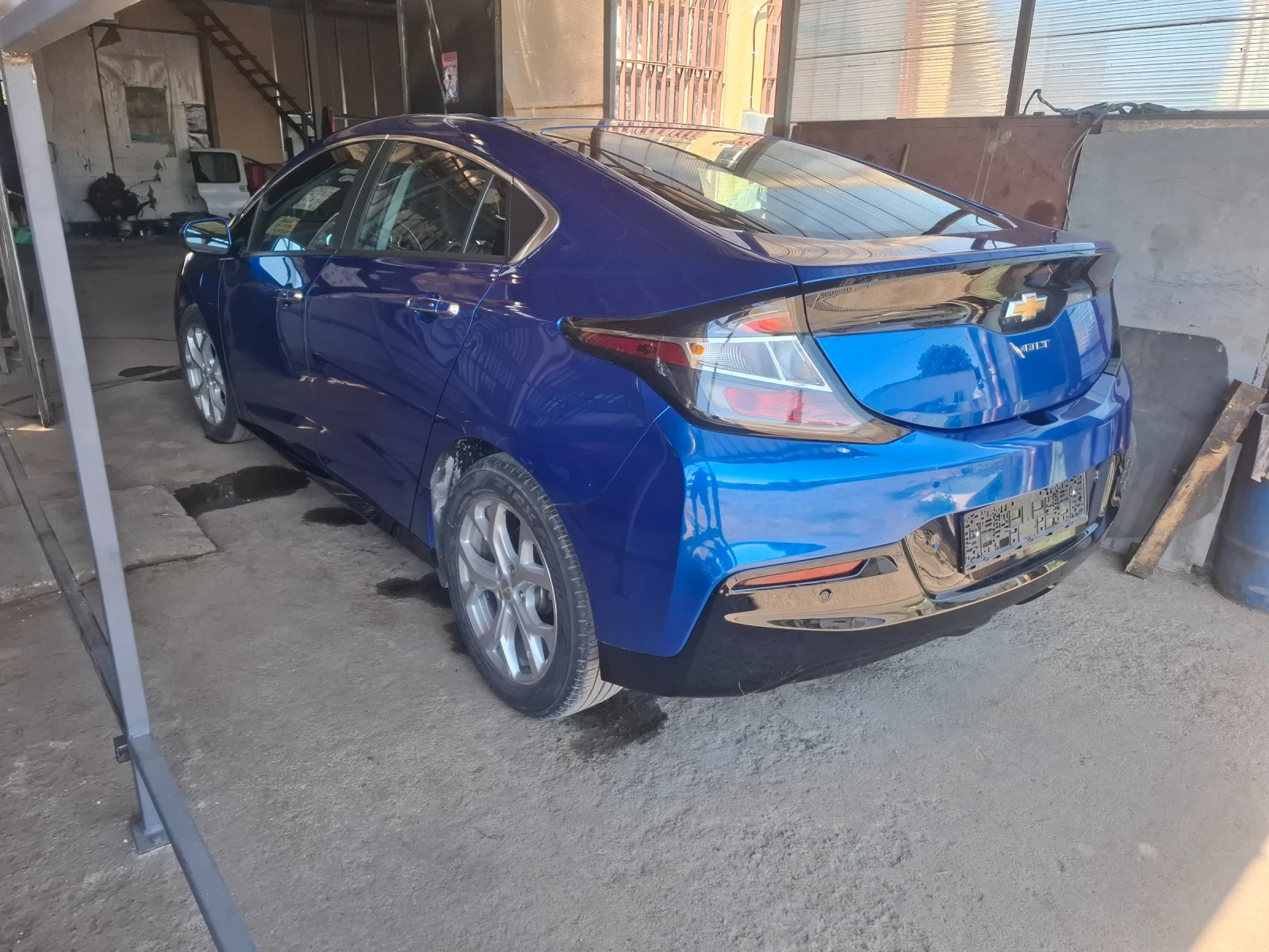 Chevrolet Volt plug-in hybrid, снимка 14 - Автомобили и джипове - 53950482