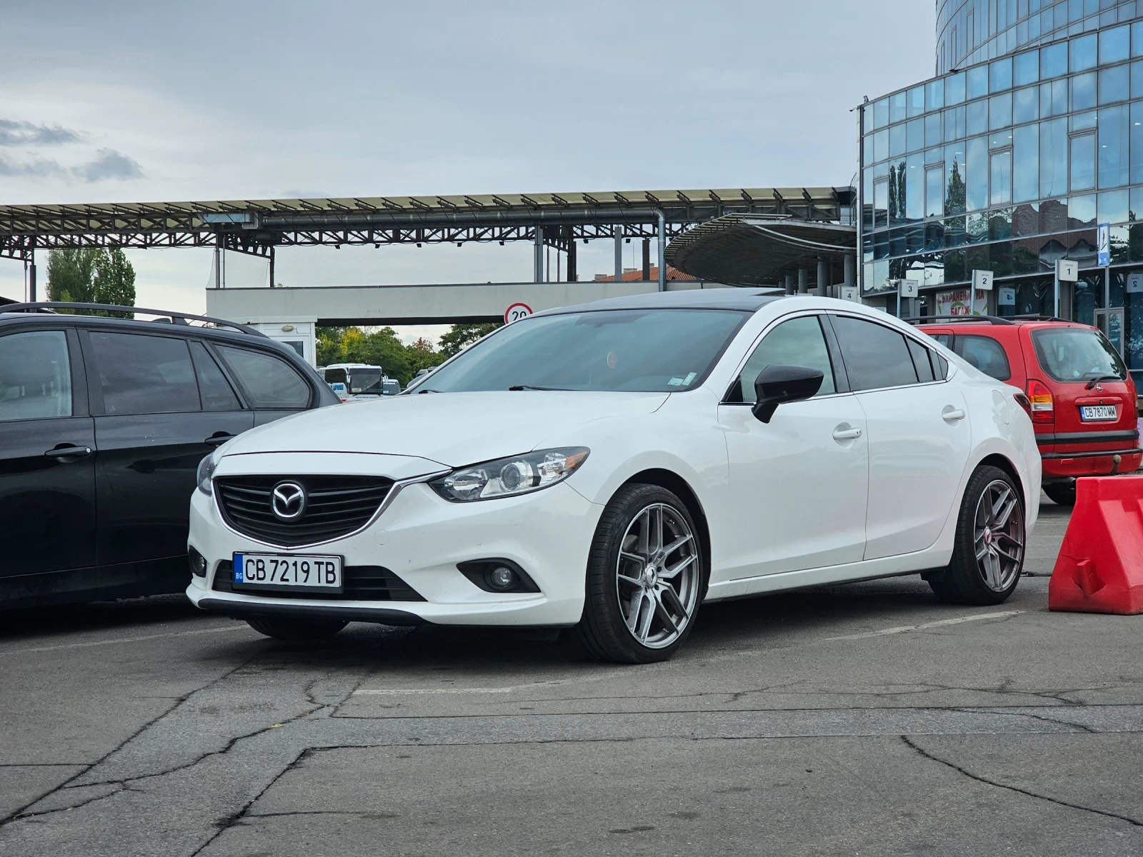 Mazda 6 2.5 Skyactiv-G, снимка 2 - Автомобили и джипове - 54016786