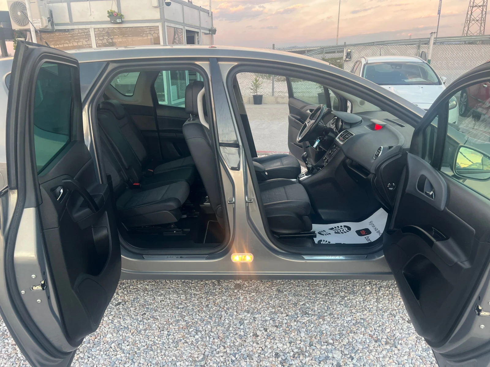 Opel Meriva 1.4i 100�� | Mobile.bg � ����������� 12