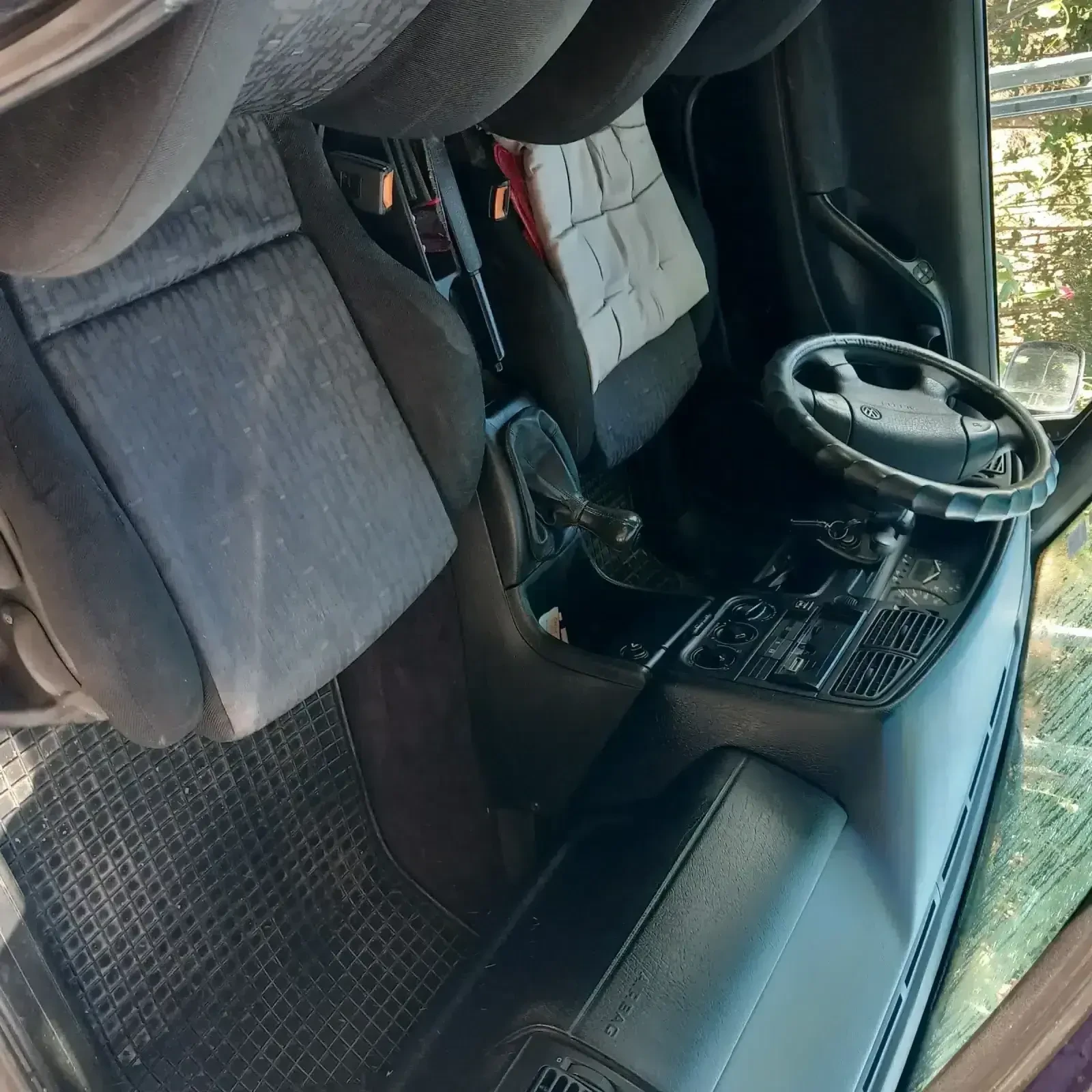 VW Passat, снимка 3 - Автомобили и джипове - 54578857