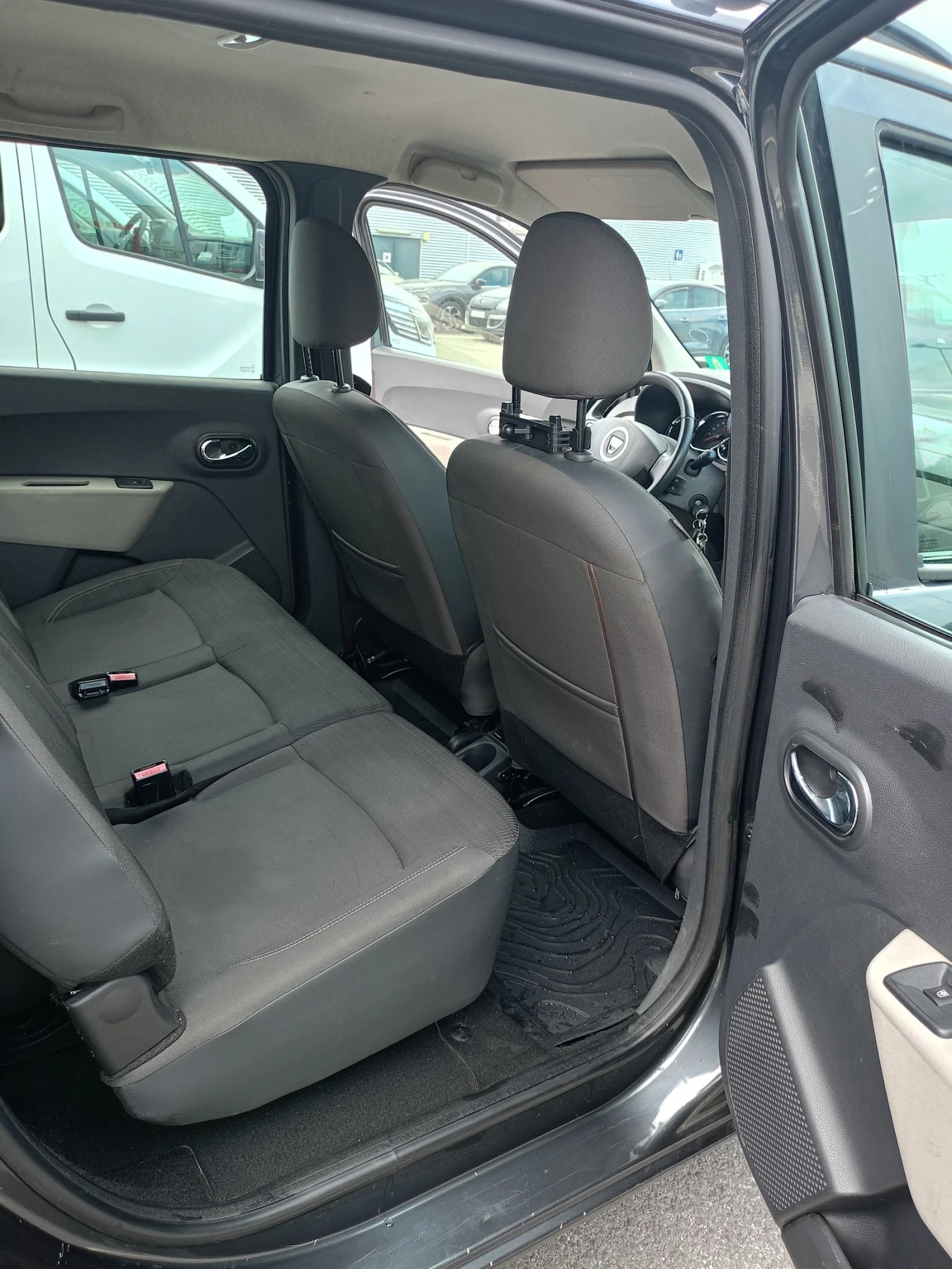 Dacia Lodgy 1.5 dci 110 h/p 7pl , снимка 7 - Автомобили и джипове - 54753854