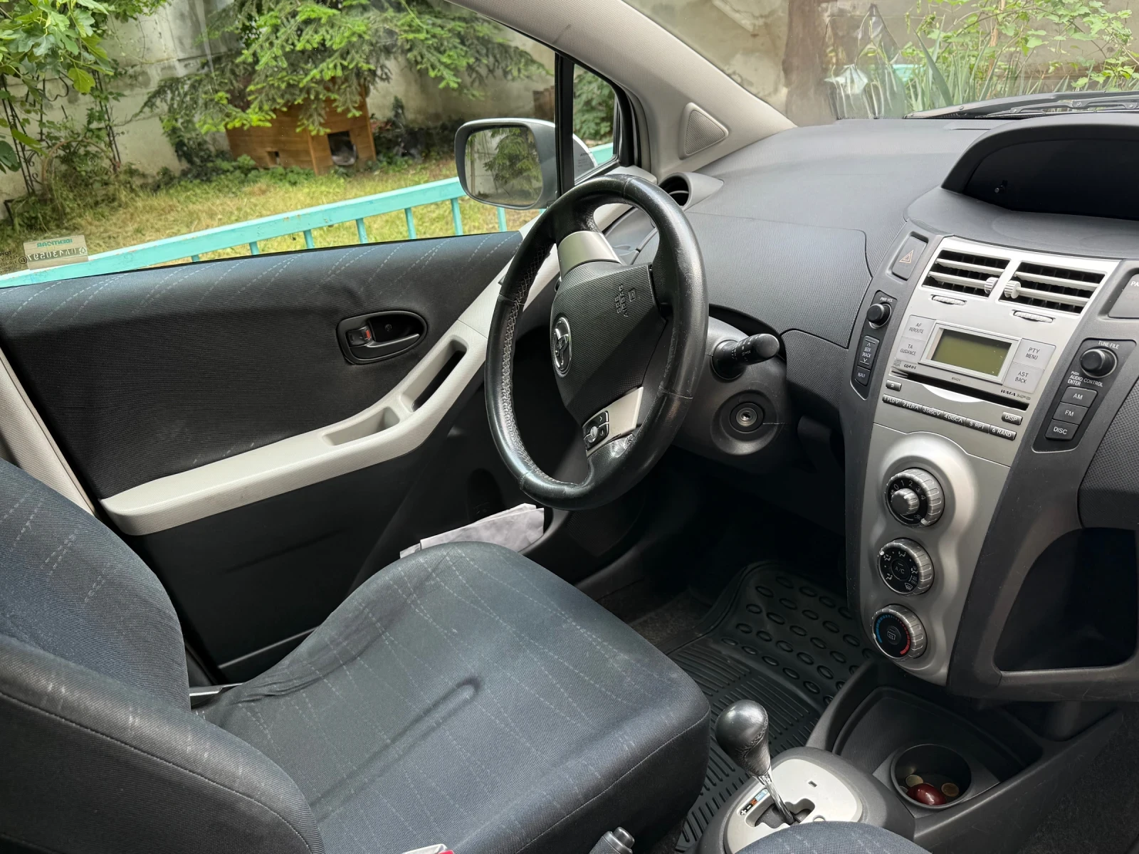 Toyota Yaris, снимка 6 - Автомобили и джипове - 54856101