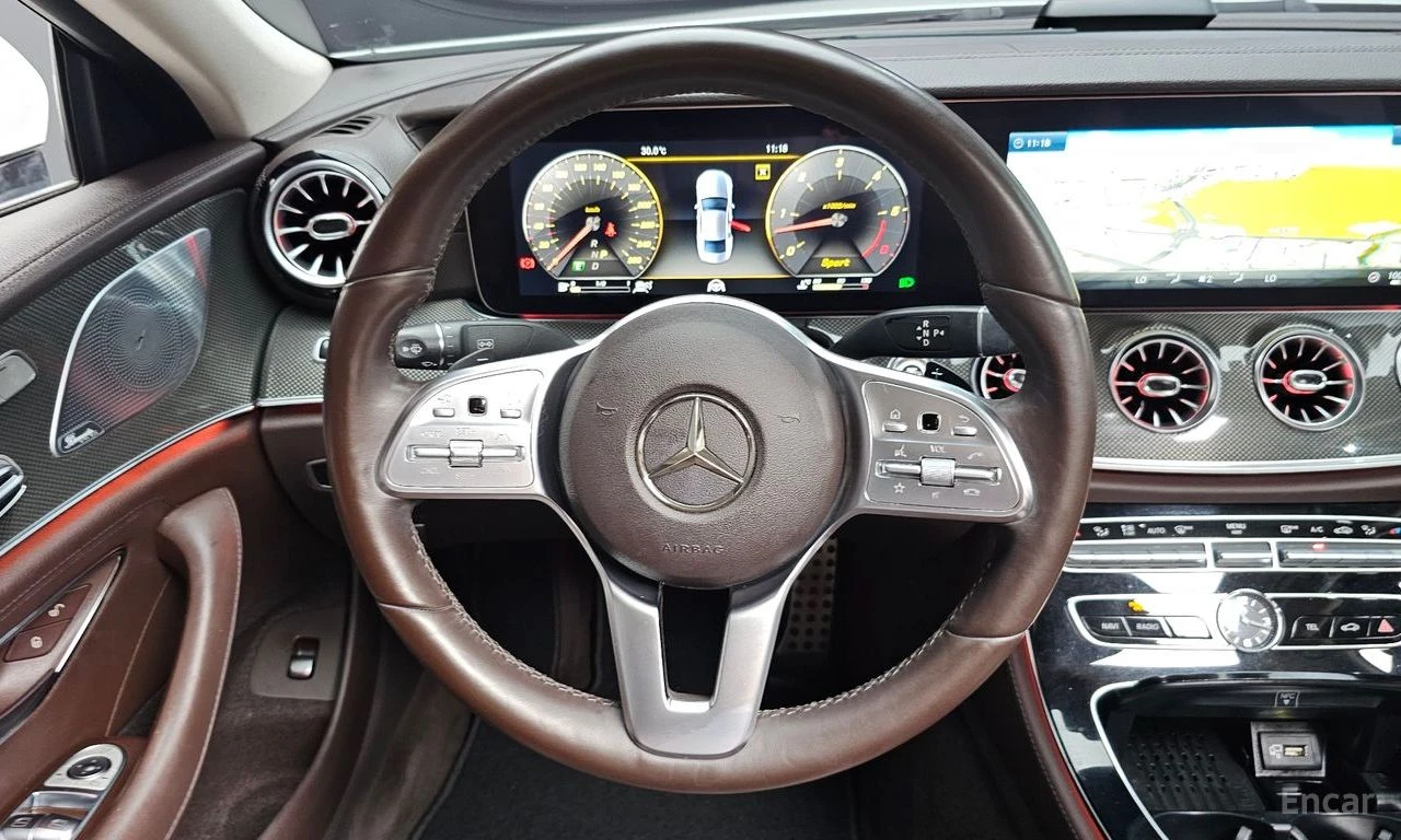 Mercedes-Benz CLS 400 AMG* LINE* 4MATIC* BURMESTER* ОБДУХВАНЕ* ДИСТРОНИК, снимка 8 - Автомобили и джипове - 55339884