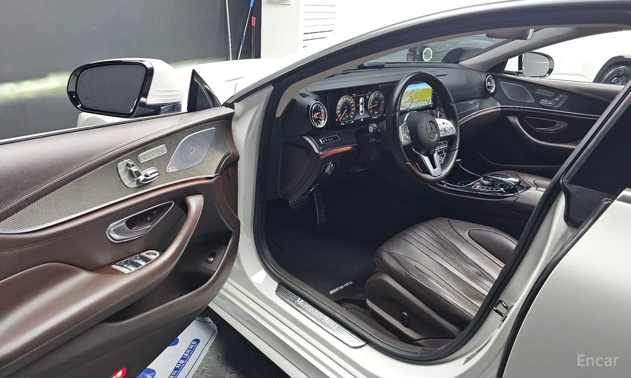 Mercedes-Benz CLS 400 AMG* LINE* 4MATIC* BURMESTER* ОБДУХВАНЕ* ДИСТРОНИК, снимка 5 - Автомобили и джипове - 55339884