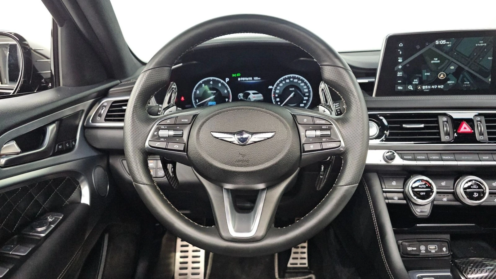 Genesis G70 3.3T SPORT PRESTIGE* HUD* КОЖА* НАВИ* ПАНО, снимка 10 - Автомобили и джипове - 55508904