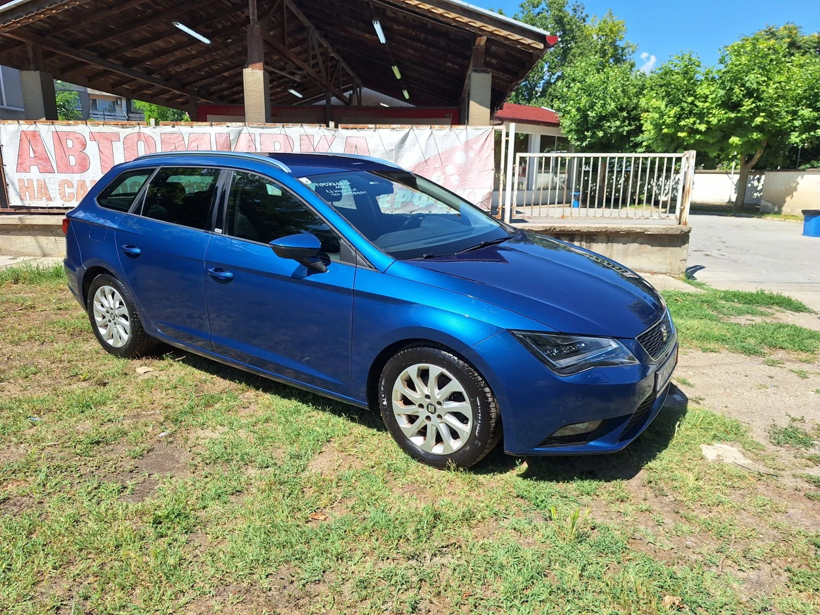 Seat Leon 1.6 тди 105 коня, снимка 7 - Автомобили и джипове - 55980626