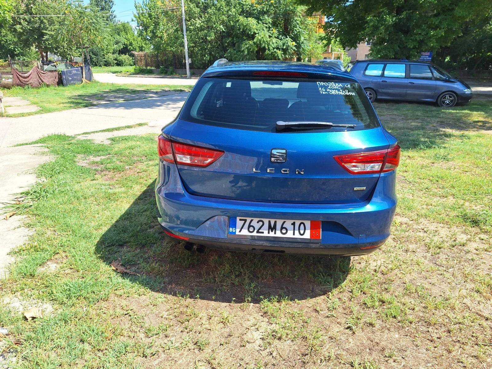 Seat Leon 1.6 тди 105 коня, снимка 4 - Автомобили и джипове - 55980626
