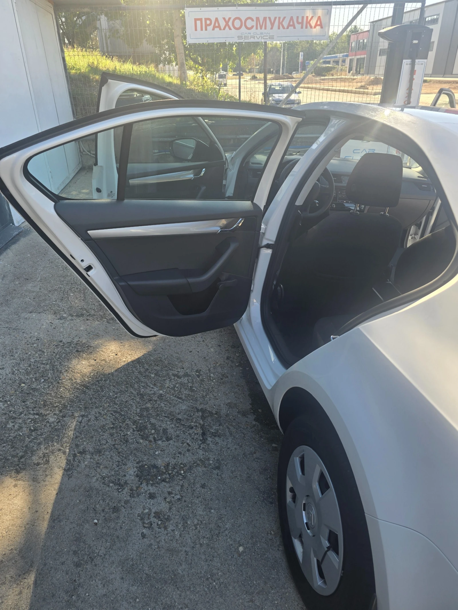 Skoda Octavia TDI Facelift | Mobile.bg � ����������� 12