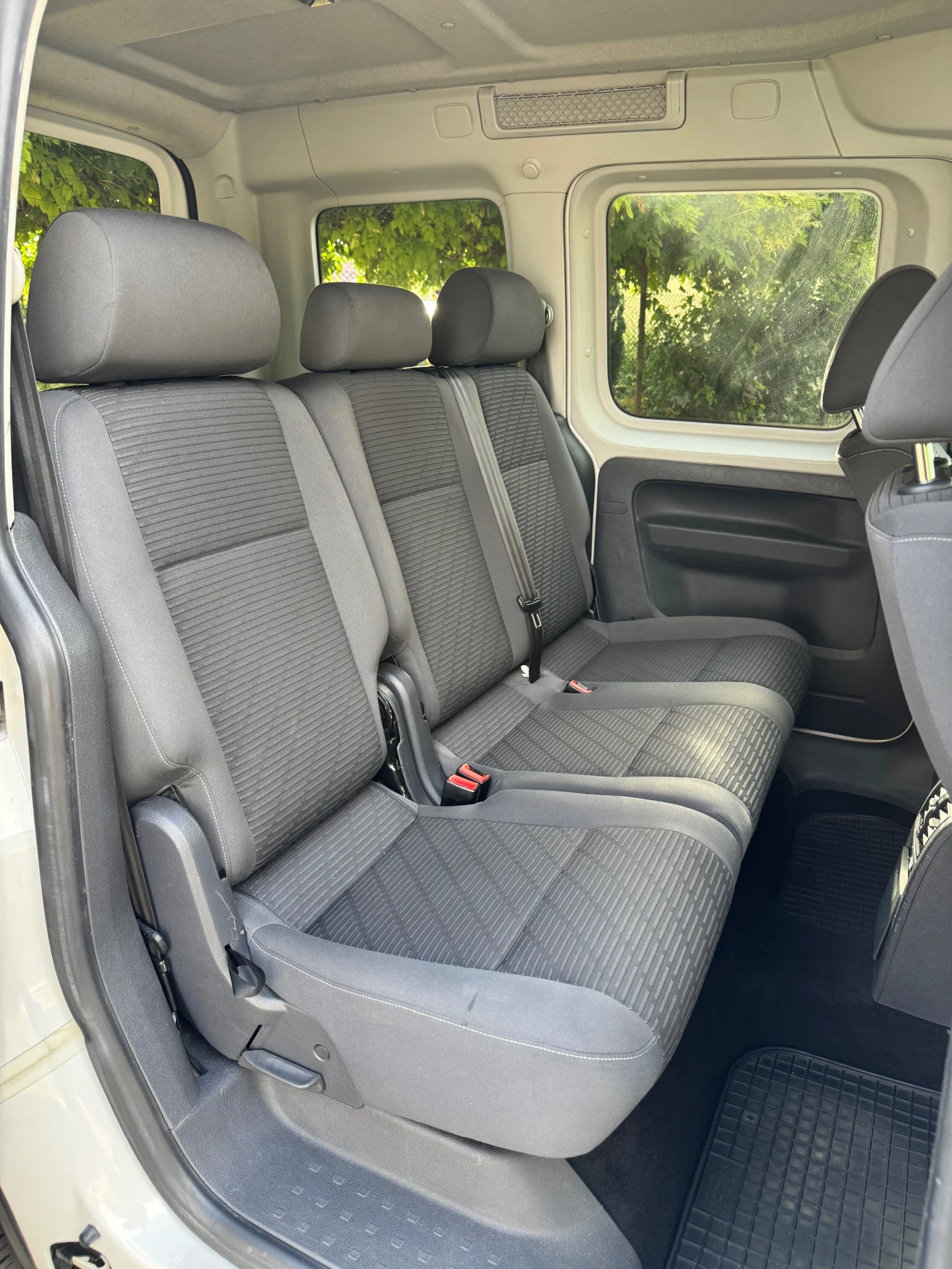 VW Caddy 1.6 tdi | Mobile.bg � ����������� 13