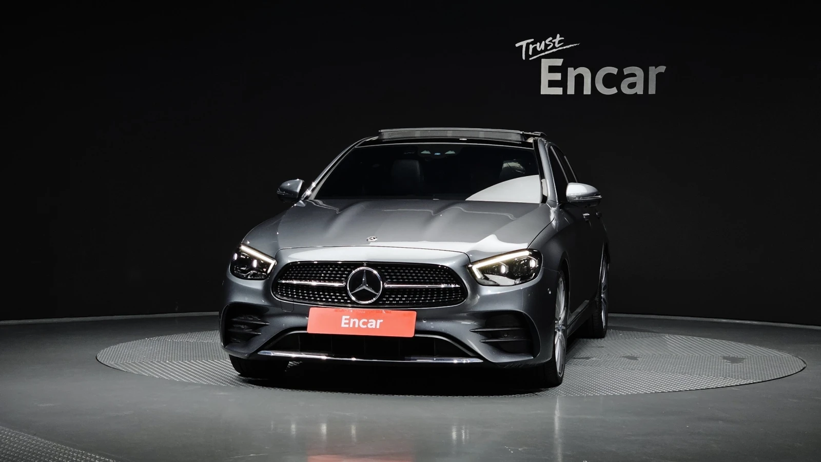 Mercedes-Benz E 350 4MATIC AMG LINE * КРАЙНА ЦЕНА* FULL MAX, снимка 3 - Автомобили и джипове - 56242667