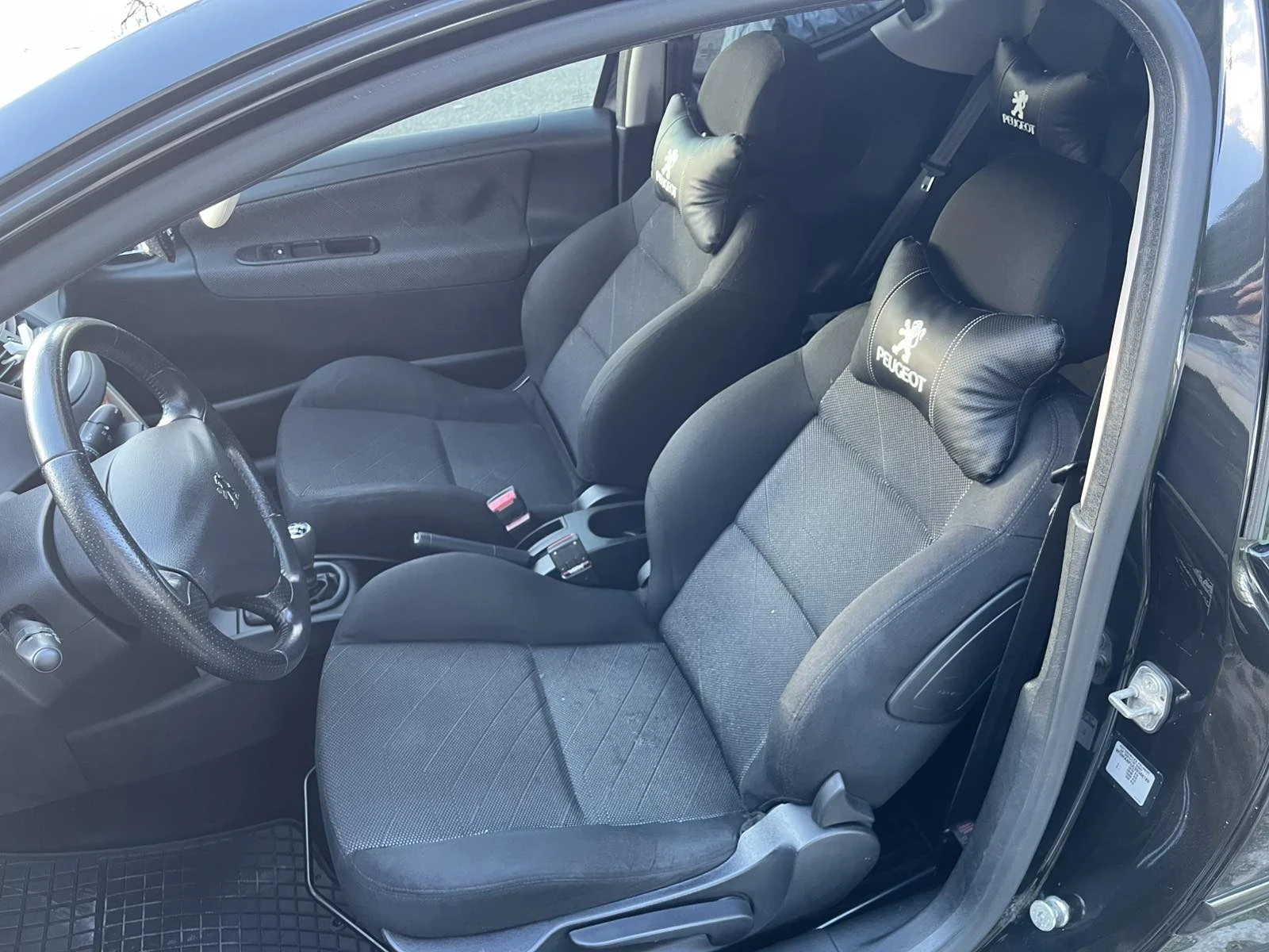 Peugeot 207, снимка 7 - Автомобили и джипове - 56246384