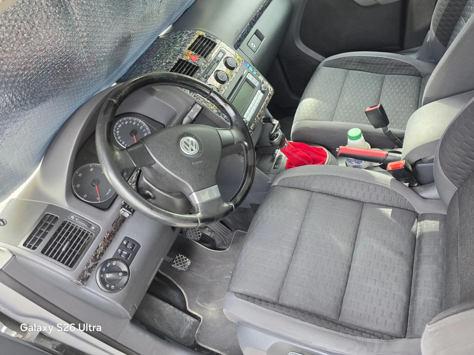 VW Touran 1.9 tdi 105 ks.2007 godina, снимка 6 - Автомобили и джипове - 56324990