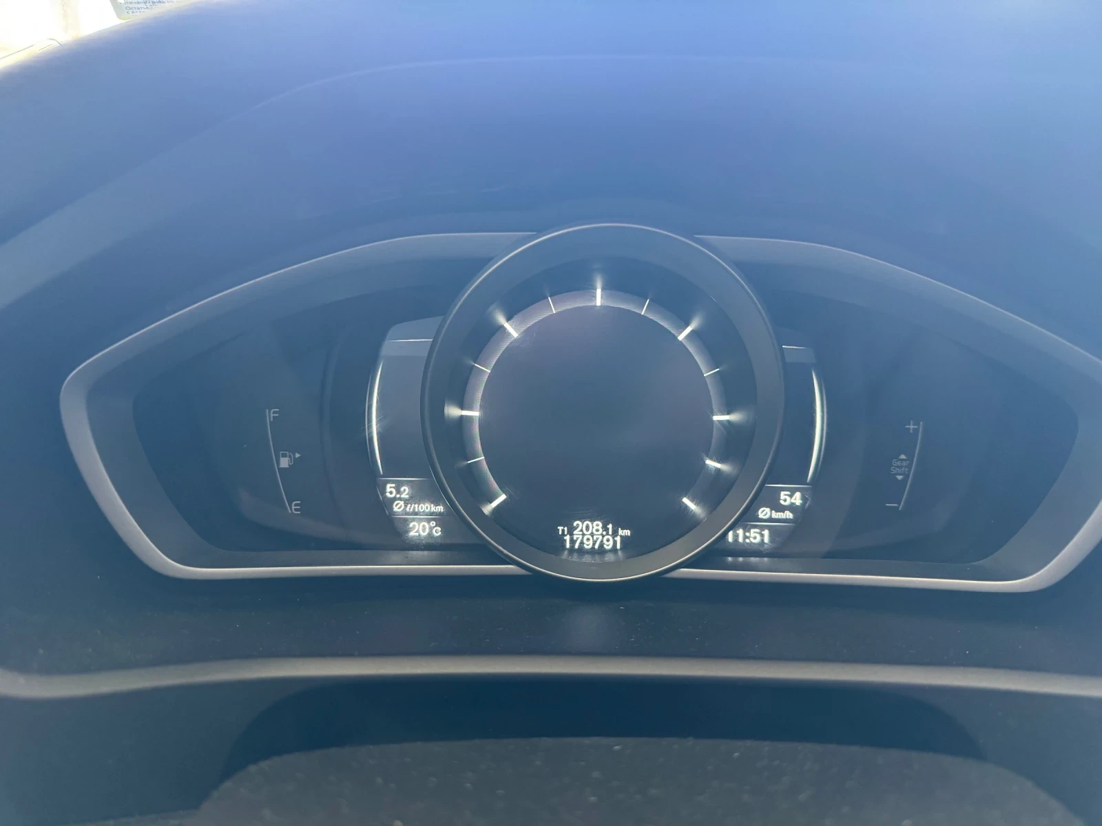 Volvo V40 D2, снимка 8 - Автомобили и джипове - 56647434