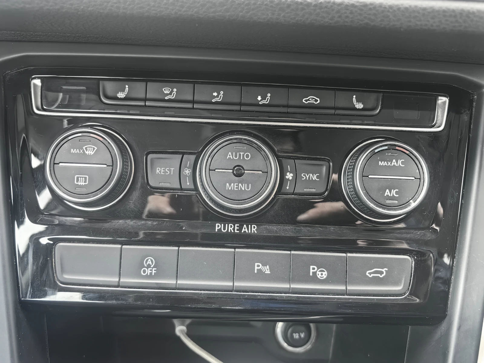 VW Touran, снимка 9 - Автомобили и джипове - 56658106