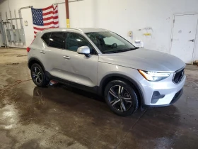 Volvo XC40 AWD, снимка 4