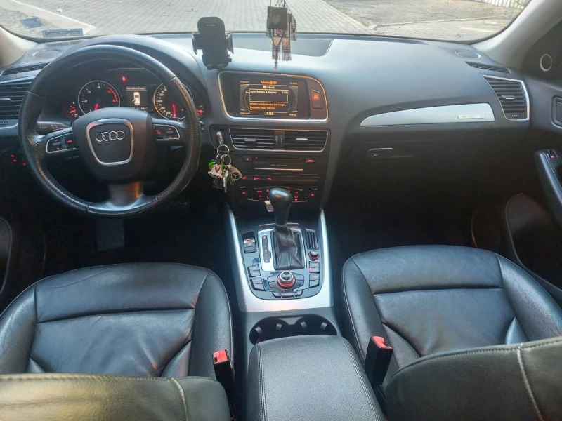 Audi Q5 3.0tdi 2011 top!!, снимка 11 - Автомобили и джипове - 47430289