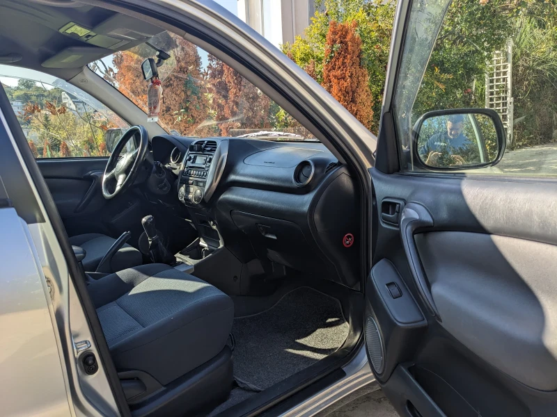 Toyota Rav4, снимка 5 - Автомобили и джипове - 47663871