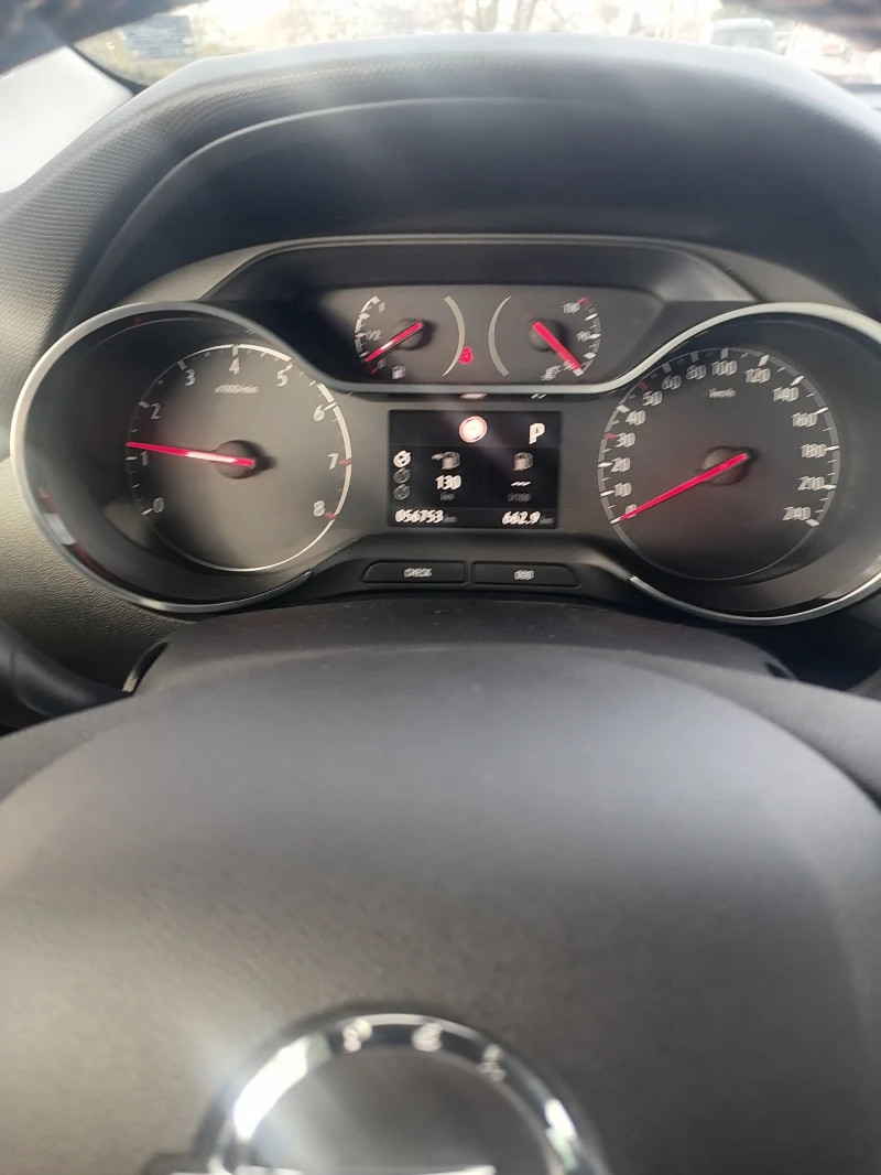 Opel Crossland X, снимка 10 - Автомобили и джипове - 53157506