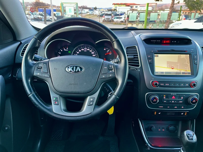Kia Sorento 2.0 CRDI 4x4 - 7 места / Euro 6B, снимка 10 - Автомобили и джипове - 53145781