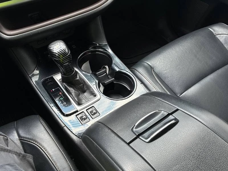 Toyota Highlander * AWD XLE * 7 МЕСТЕН * КОМПЛЕКТ ГУМИ * ДИСТРОНИК, снимка 11 - Автомобили и джипове - 55750583
