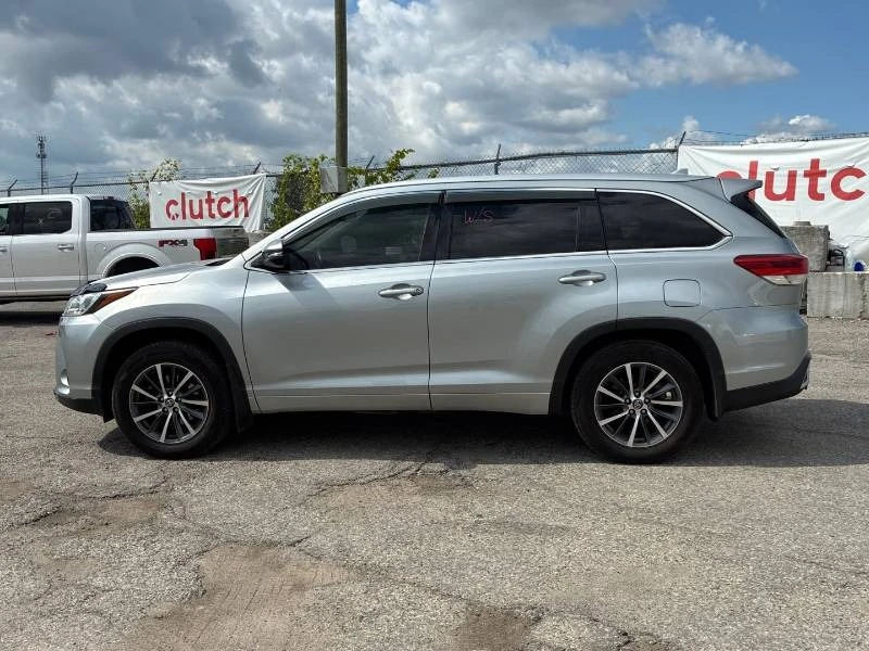 Toyota Highlander * AWD XLE * 7 МЕСТЕН * КОМПЛЕКТ ГУМИ * ДИСТРОНИК, снимка 5 - Автомобили и джипове - 55750583