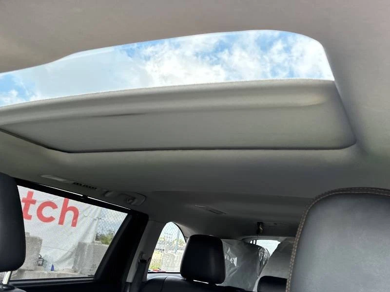 Toyota Highlander * AWD XLE * 7 МЕСТЕН * КОМПЛЕКТ ГУМИ * ДИСТРОНИК, снимка 15 - Автомобили и джипове - 55750583