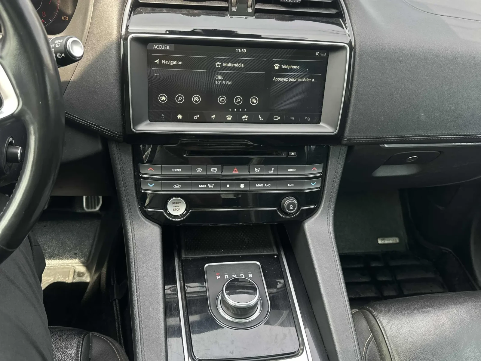 Jaguar F-PACE * PRESTIGE * CARFAX * БЕЗ ПЪРВОНАЧАЛНА ВНОСКА - изображение 6