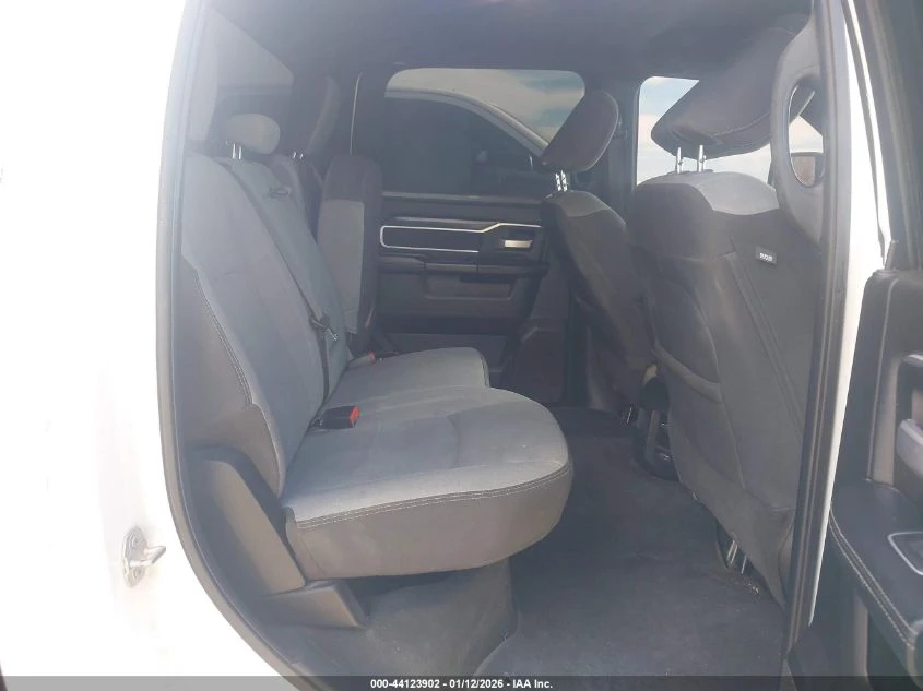 Dodge RAM 2500 6.7L I-6 DI, TURBO, 370HP 4X4 Drive | Mobile.bg � ����������� 13