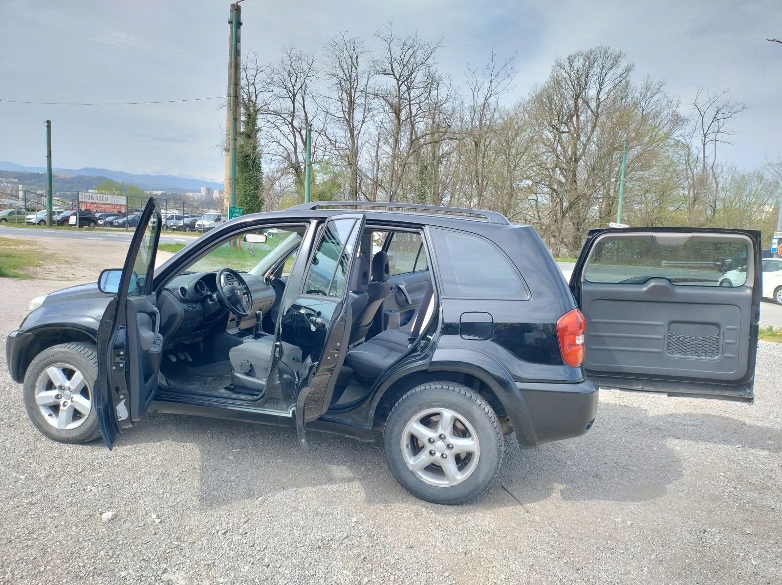 Toyota Rav4 2.0 D4D, снимка 2 - Автомобили и джипове - 54218665