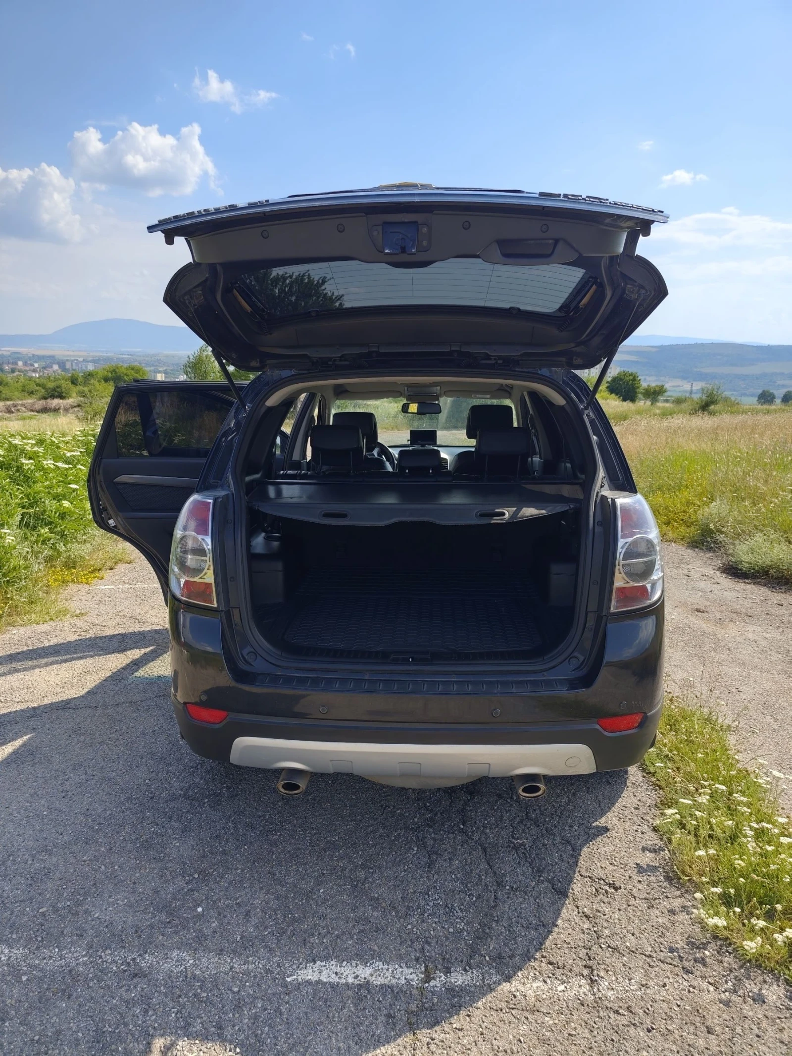 Chevrolet Captiva, снимка 6 - Автомобили и джипове - 55218672