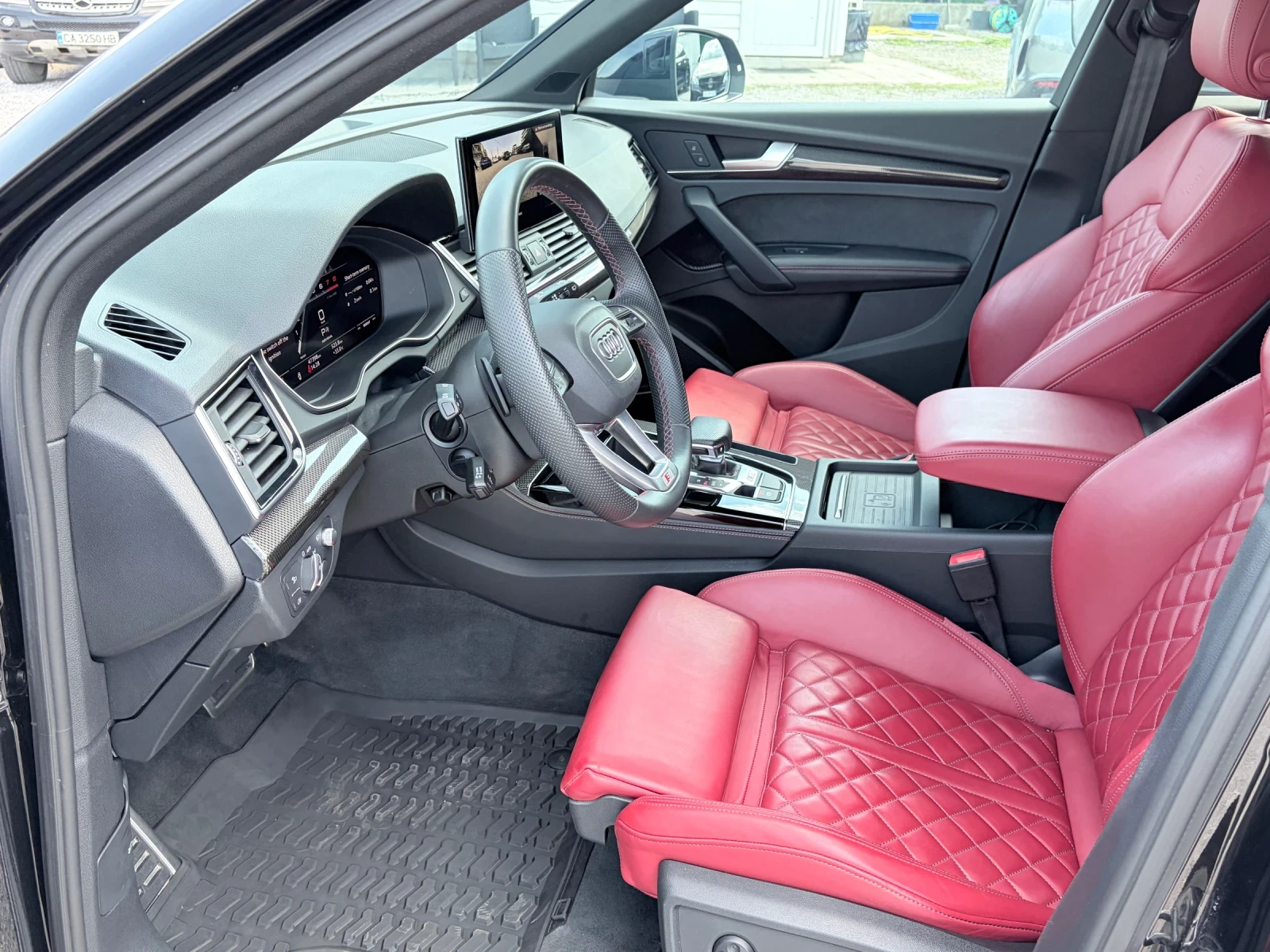 Audi SQ5 3.0TFSI, снимка 8 - Автомобили и джипове - 56035400