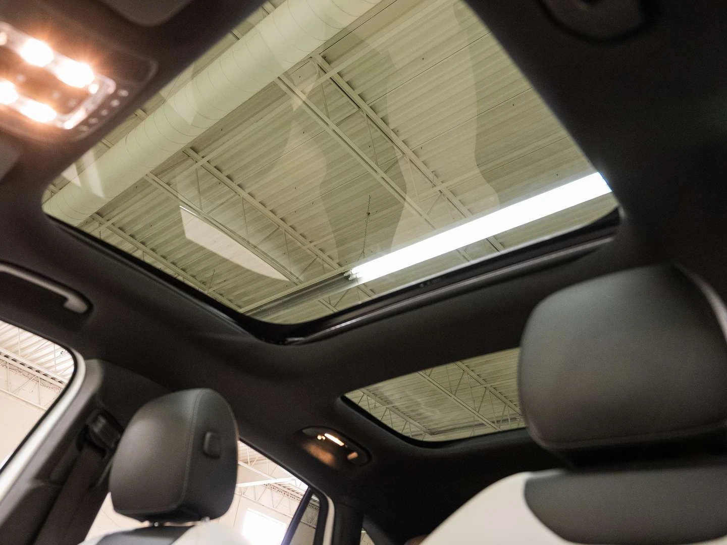 Mercedes-Benz GLA, снимка 14 - Автомобили и джипове - 56115281