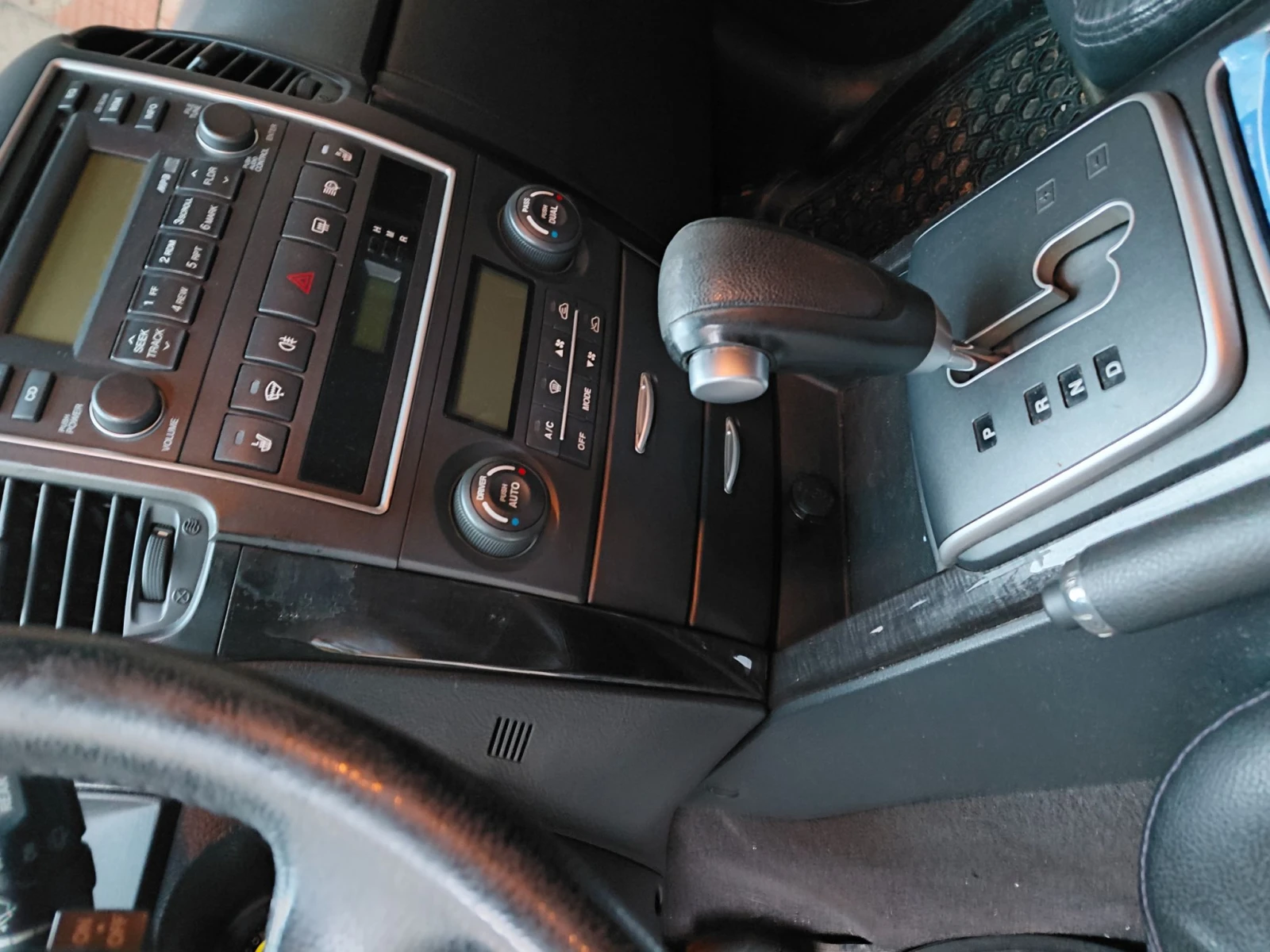 Kia Sorento, снимка 11 - Автомобили и джипове - 56194087