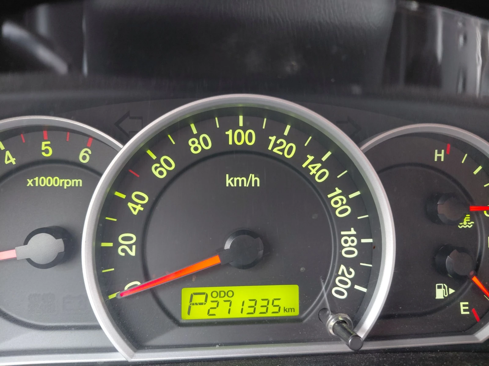 Kia Sorento, снимка 9 - Автомобили и джипове - 56194087