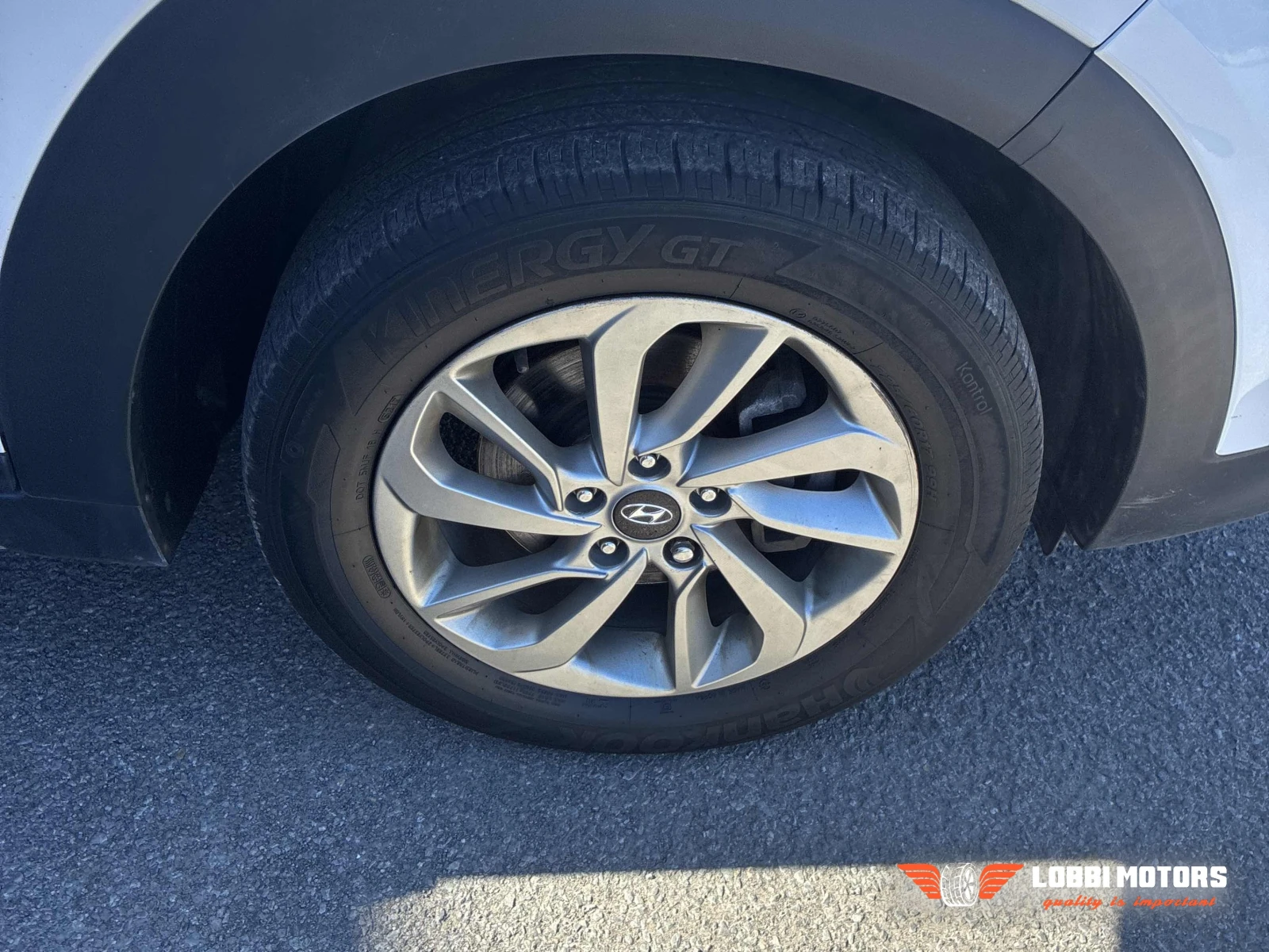Hyundai Tucson, снимка 13 - Автомобили и джипове - 56297373