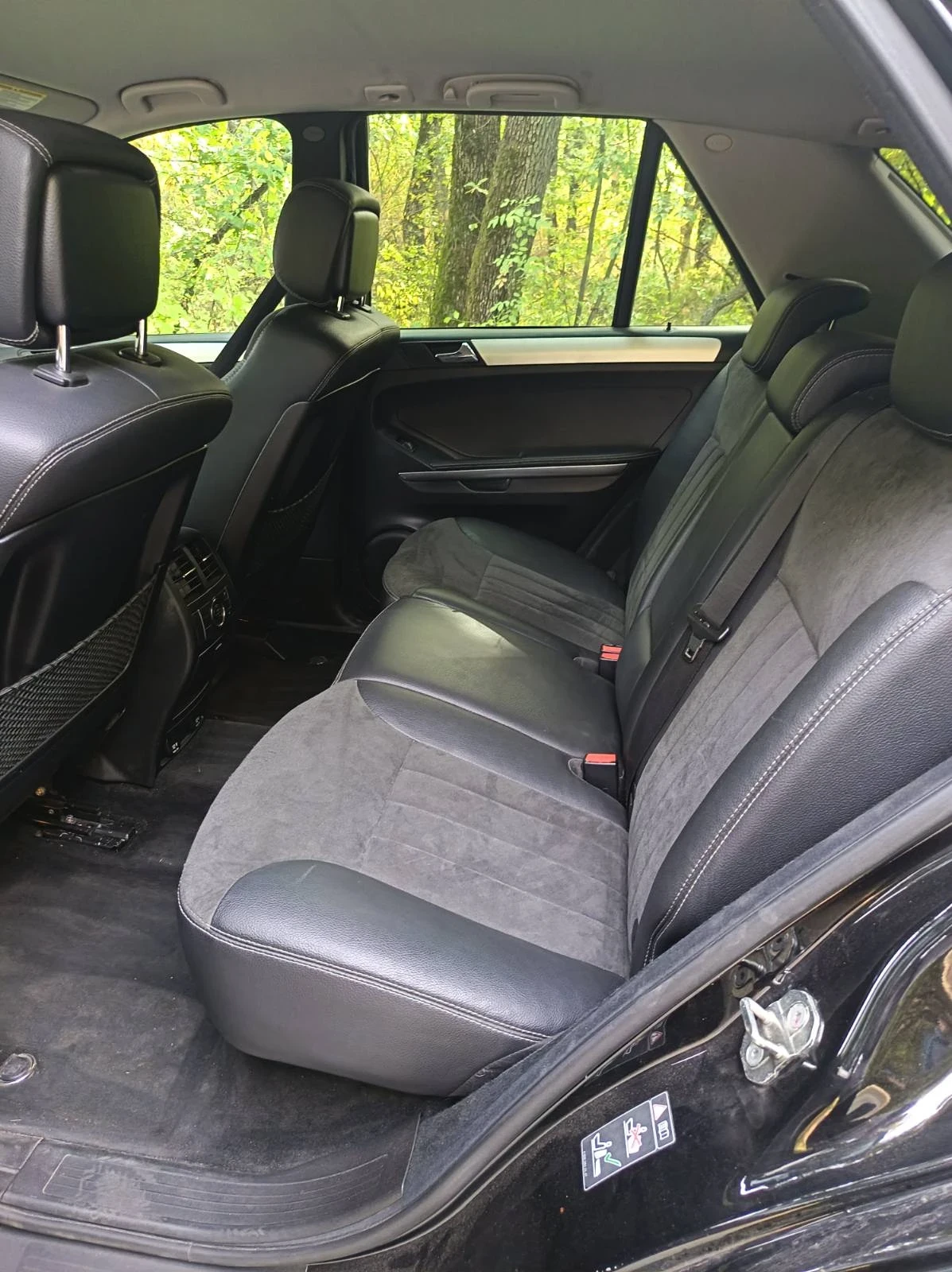 Mercedes-Benz ML 320, снимка 4 - Автомобили и джипове - 56408494