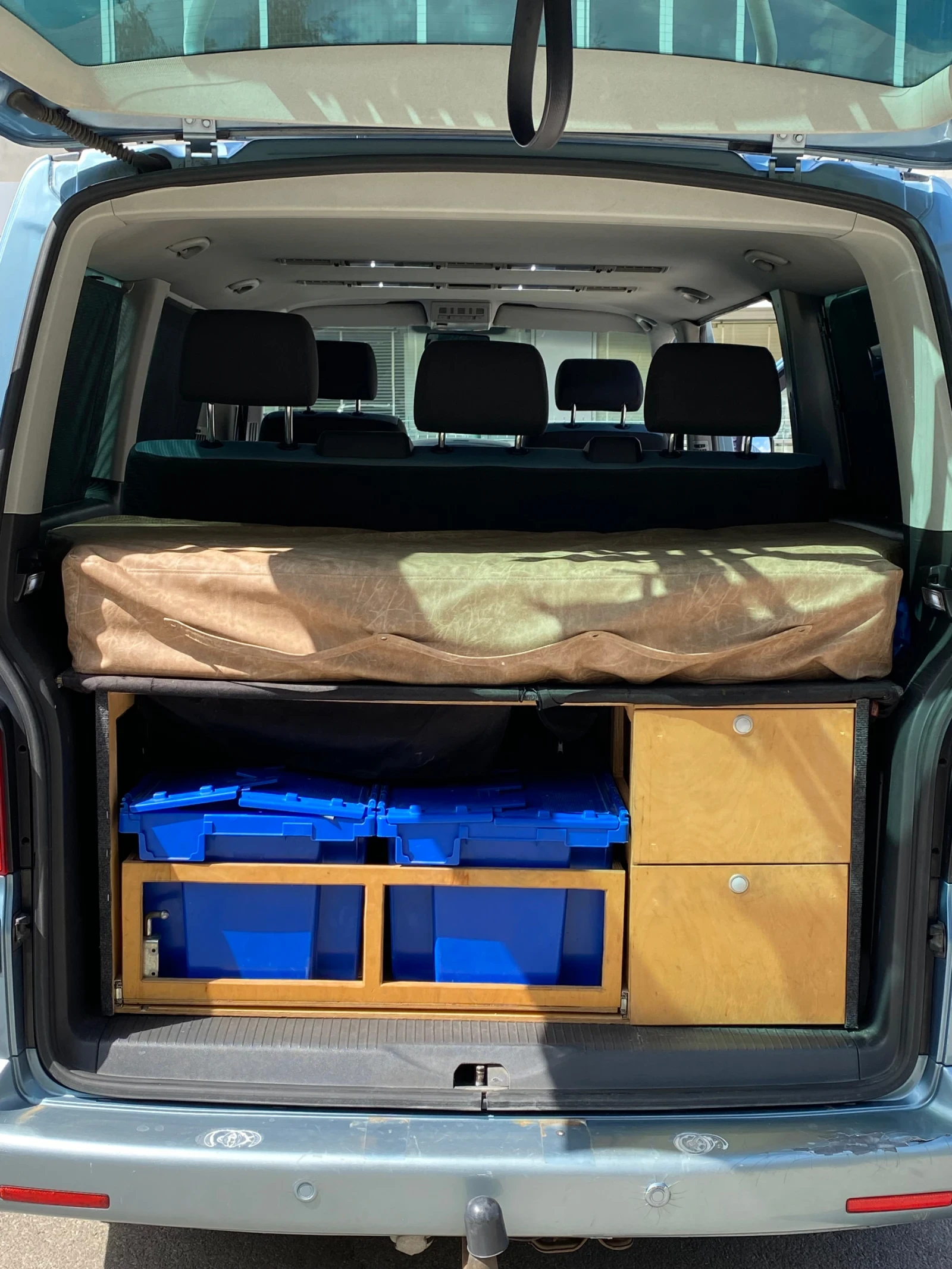 VW Multivan Atlantis 4x4 - изображение 7