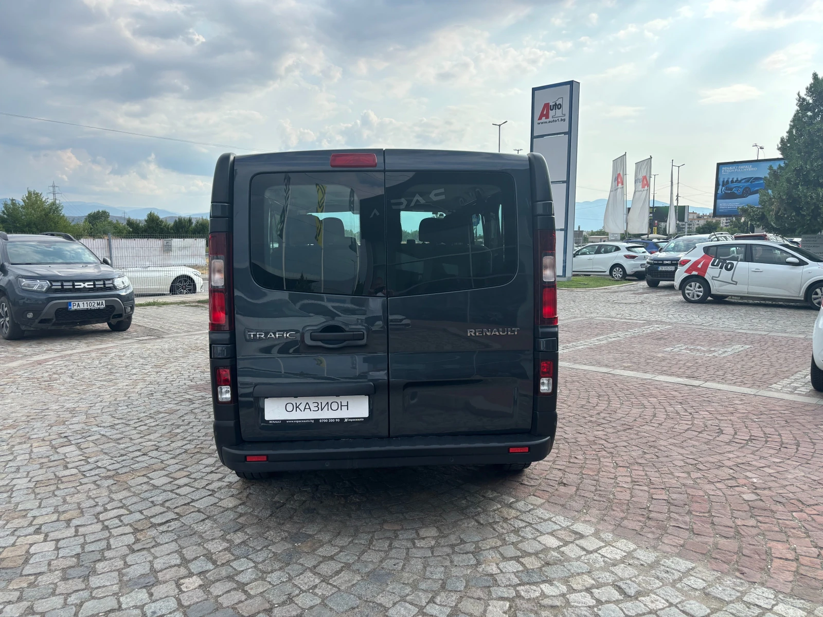 Renault Trafic 8+ 1 места Blue dCi 150 к.с. BVM6 - изображение 8