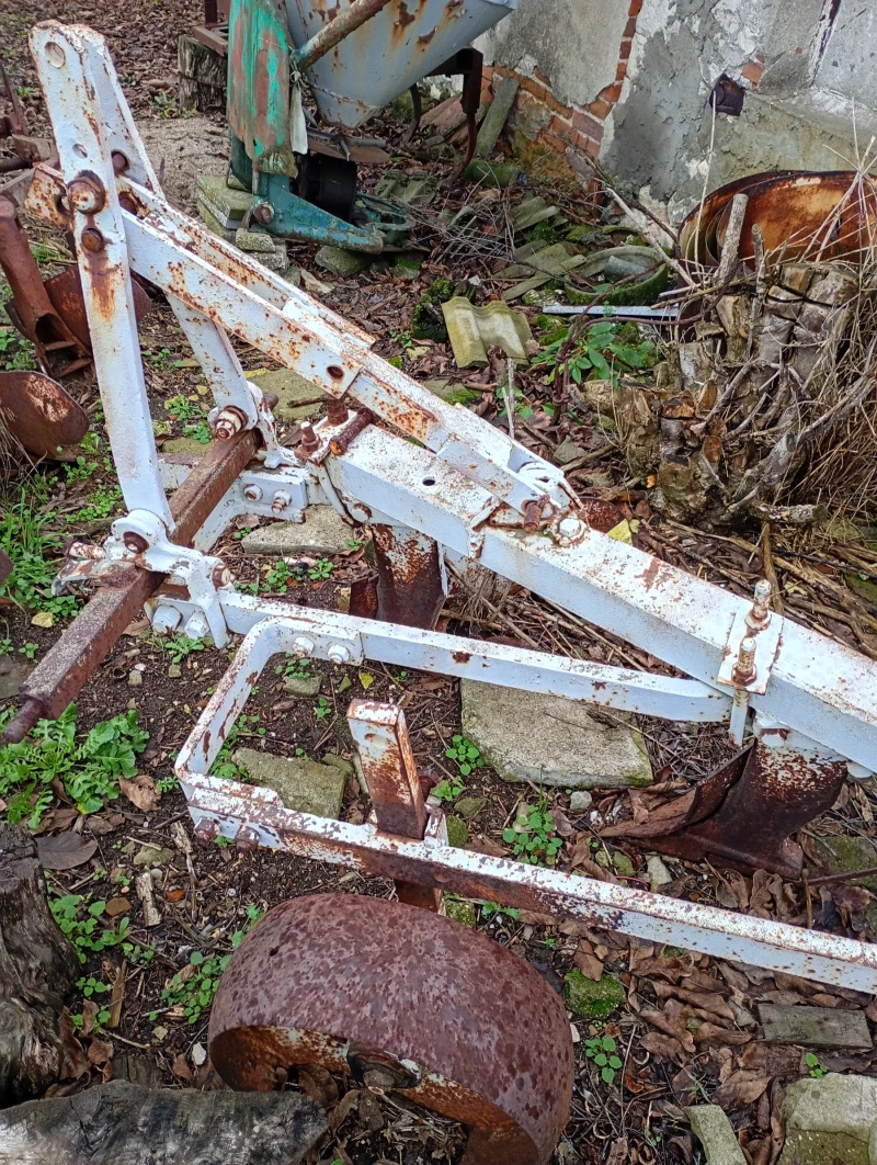 Плуг Друга марка, снимка 2 - Селскостопанска техника - 52840404