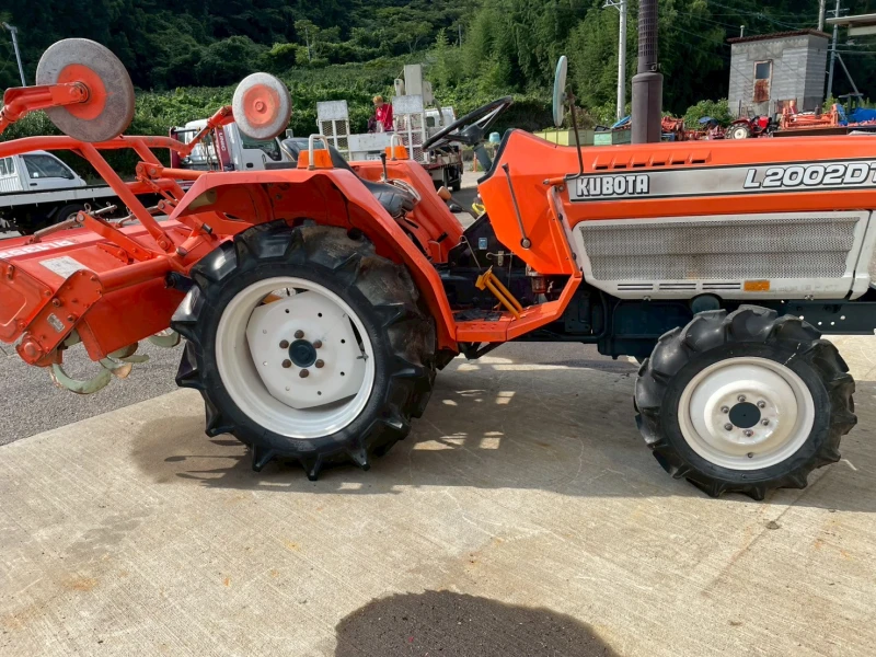 Трактор Kubota L2002DT, снимка 2 - Селскостопанска техника - 53177468