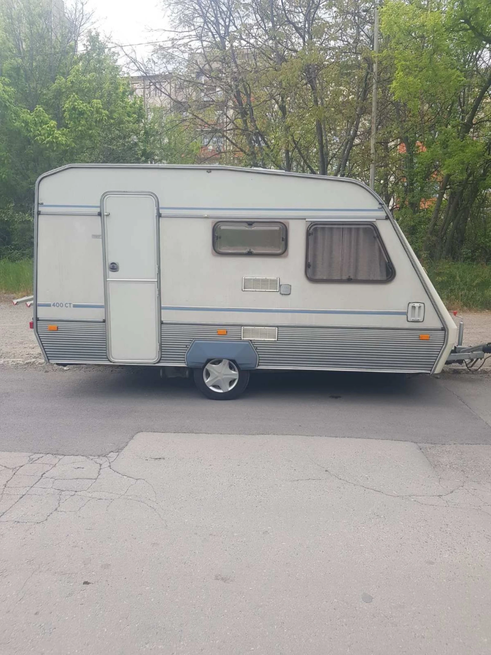 Каравана Beyerland 1988, снимка 2 - Каравани и кемпери - 54372003