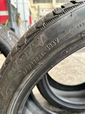Гуми Зимни 275/35R21, снимка 6