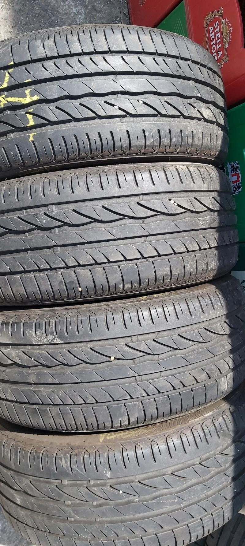 Гуми Летни 215/45R16, снимка 1 - Гуми и джанти - 32914309