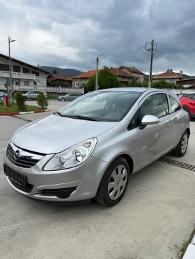 Opel Corsa 1.2i обслужена топ състояние, снимка 1
